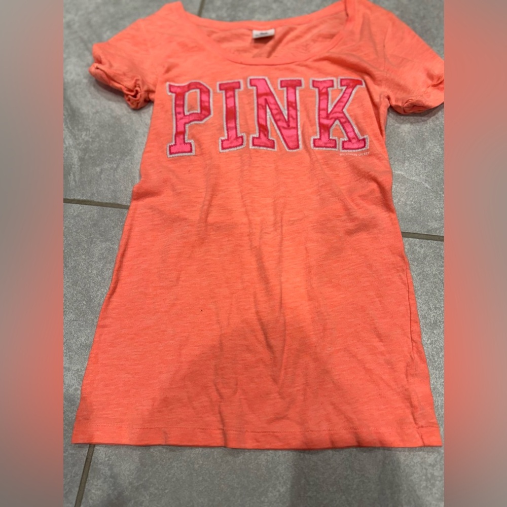 Victorias Secret PINK Orange-ish/Pink-ish T-Shirt W/ Number 88 on Back Size XS